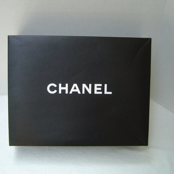VINTAGE CHANEL BLACK LARGE GIFT BOX  GOOD USED CONDITION - Picture 2 of 10